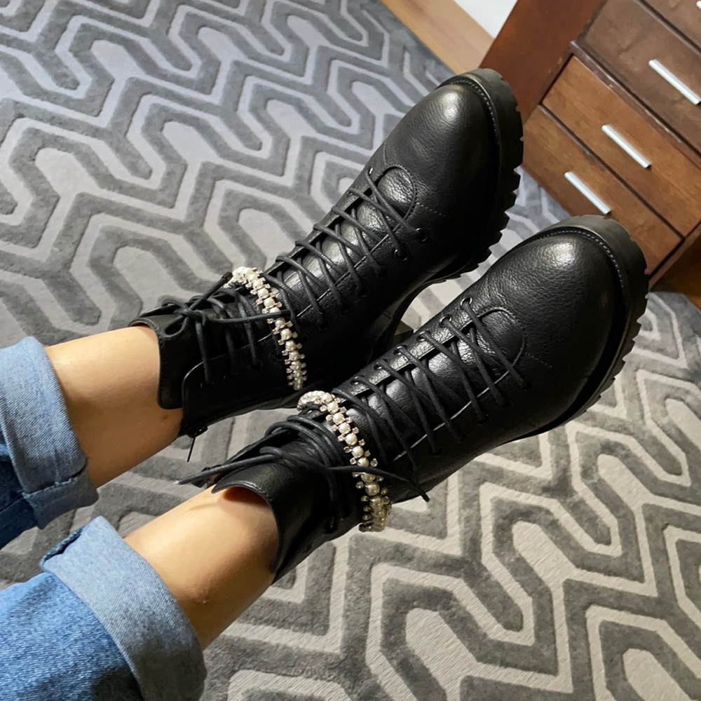 - Jimmy Choo
Cruz Flat Crystal/Pearl Detail Boot - Picture 5 of 16